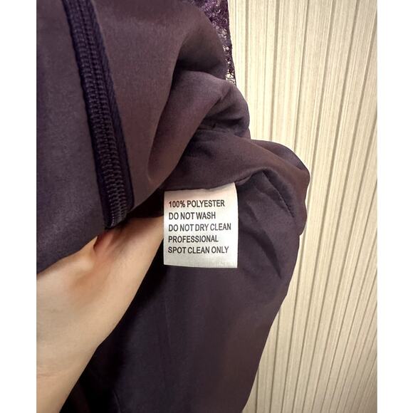 JJ's House Plum Chiffon Lace Cape Mermaid Dress with Sequins Beading Size 20W - Picture 6 of 10